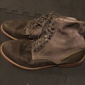 Men's leather boots